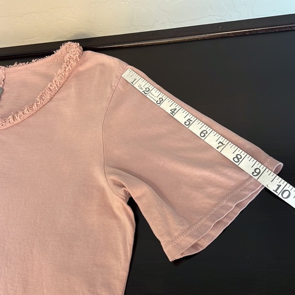 RAQUEL ALLEGRA asymmetrical cold shoulder raw edge cutout Tee, blush, size 1 {M} - Picture 11 of 11